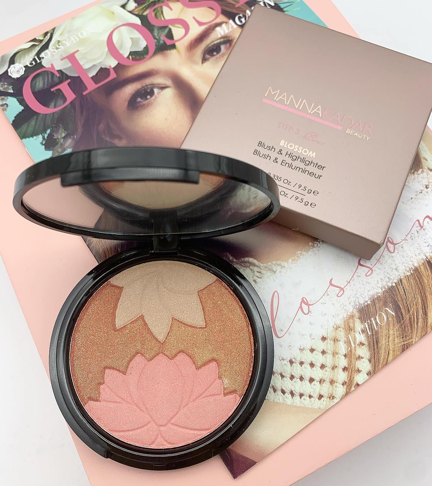 Blossom Floral Compact Manna Kadar